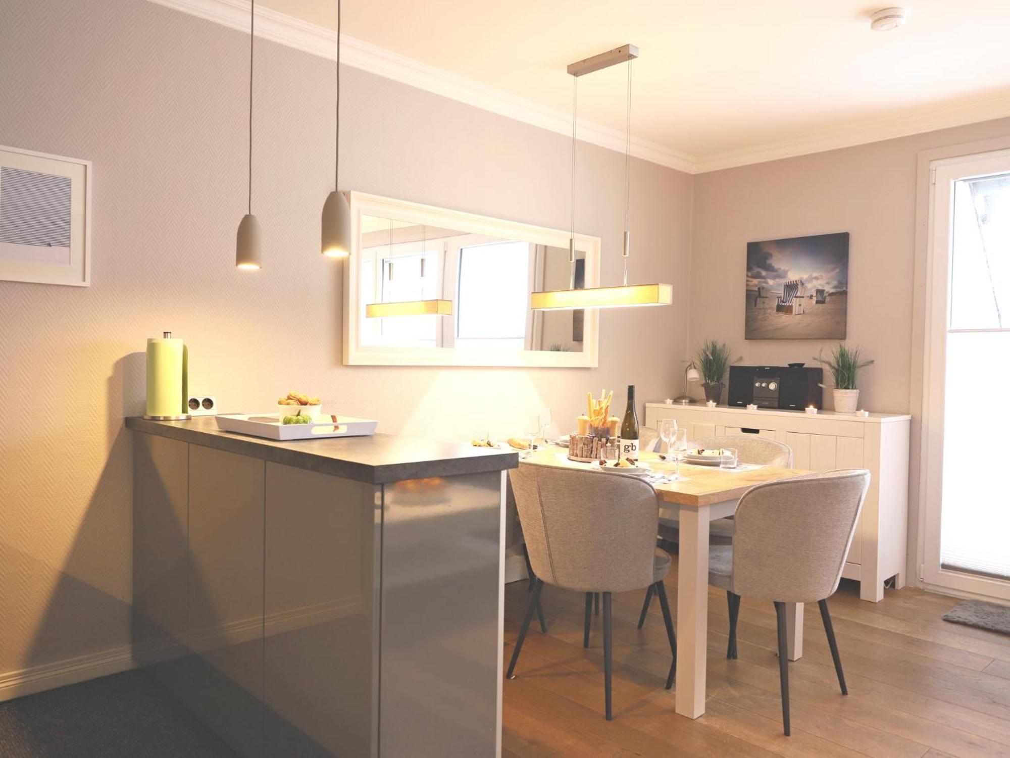 Exklusive 3-zimmer-ferienwohnung Im Herzen Westerlands Apartment
